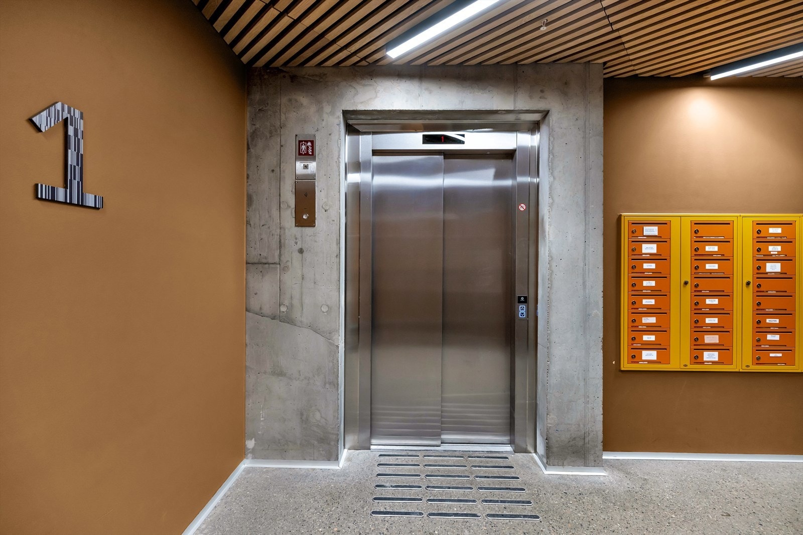 Det er heisadkomst til leilighetsplan. Galleribilde