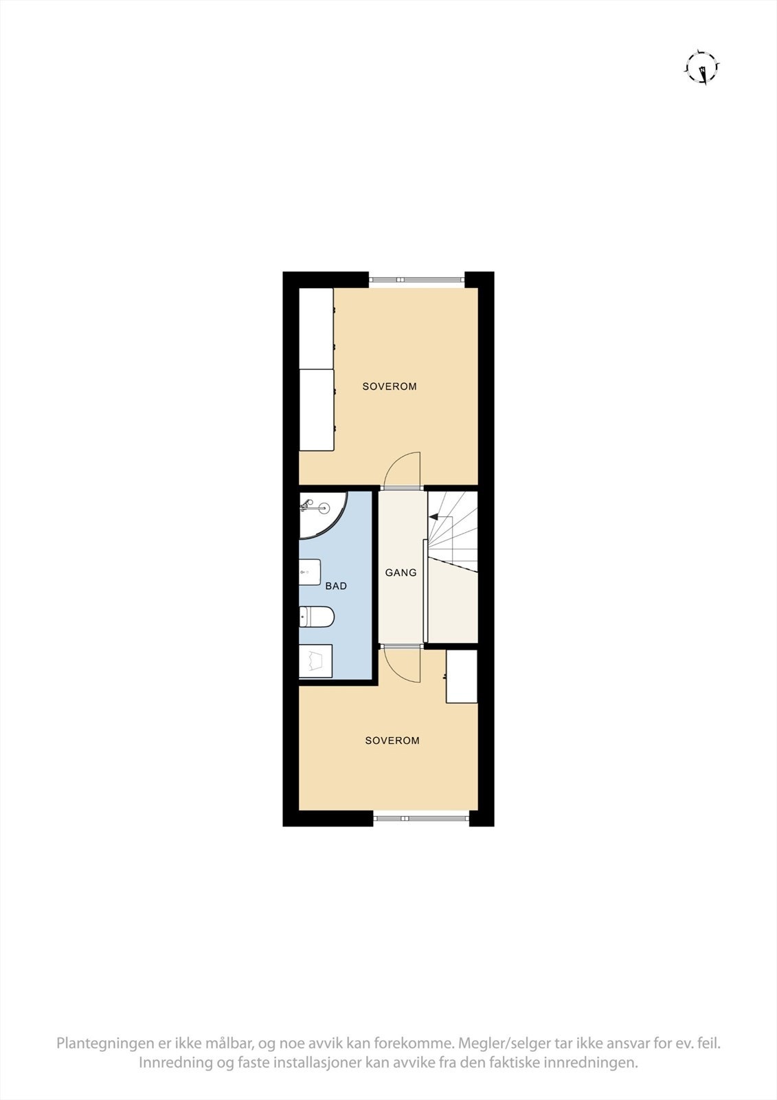 Andre etasje er en privat sone med to soverom og bad, adskilt fra oppholdsrommene nede. Galleribilde