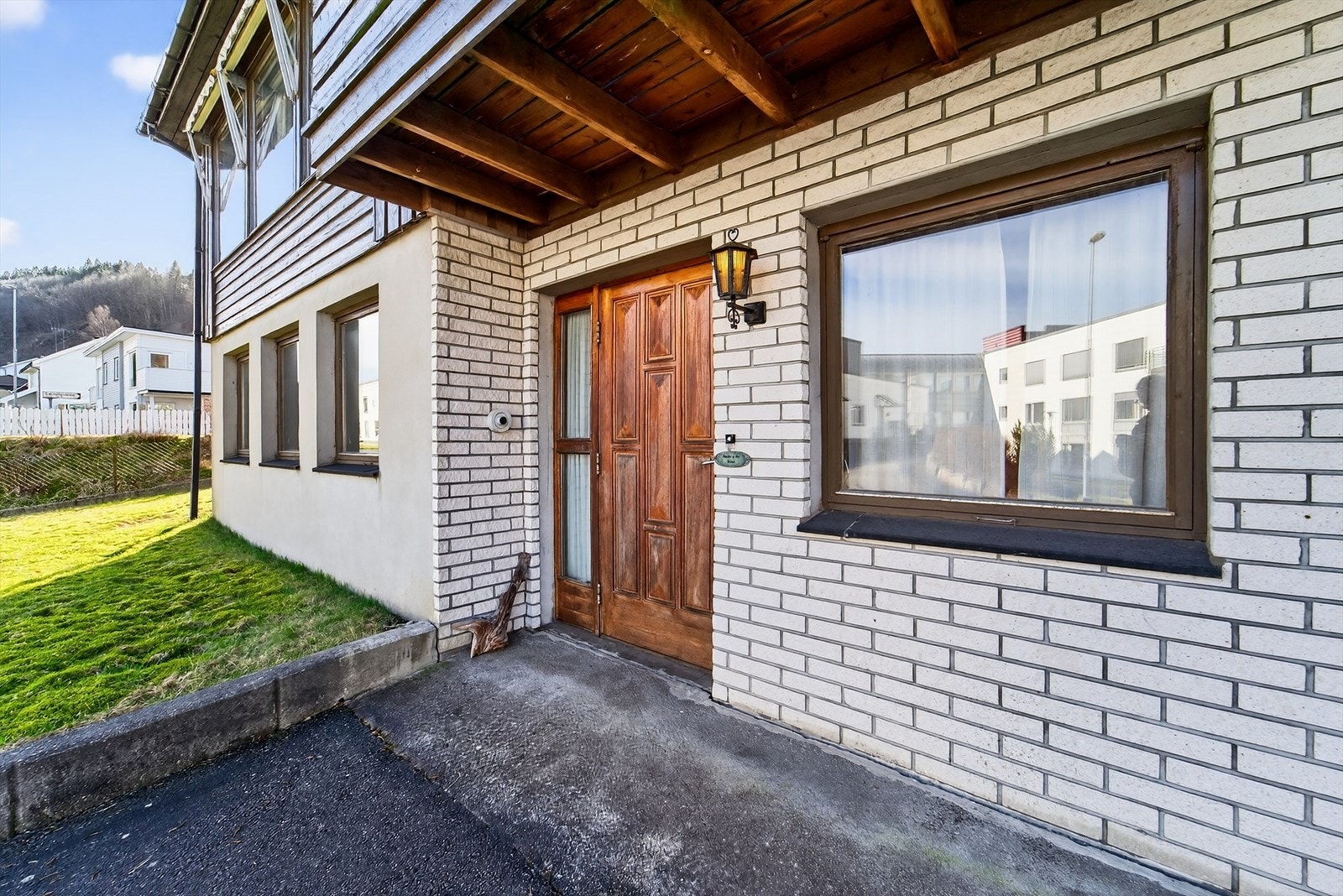 Inngangsparti. Galleribilde