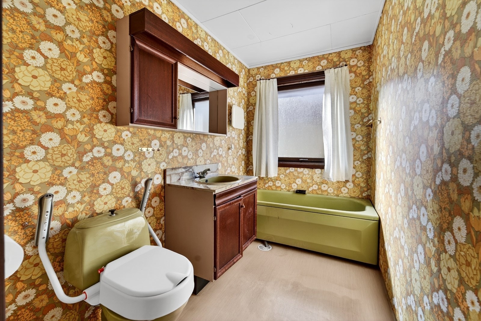 Bad i hovedetasjen. Galleribilde