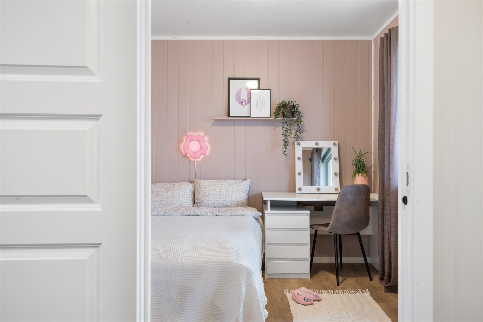 De to andre soverommene er på ca. 7 m². Galleribilde