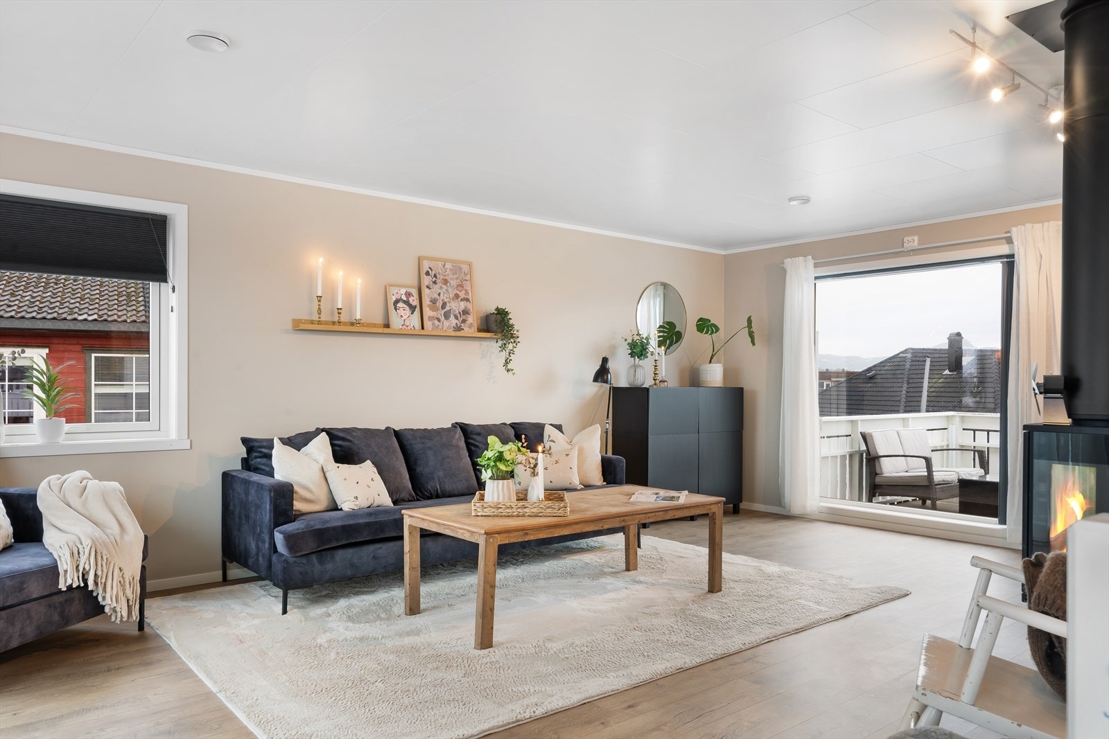 Velkommen til Lerkeveien 1B som her presenteres av eiendomsmegler Elin Edblad - Aktiv Eiendomsmegling. Foto: DBN Boligfoto Galleribilde
