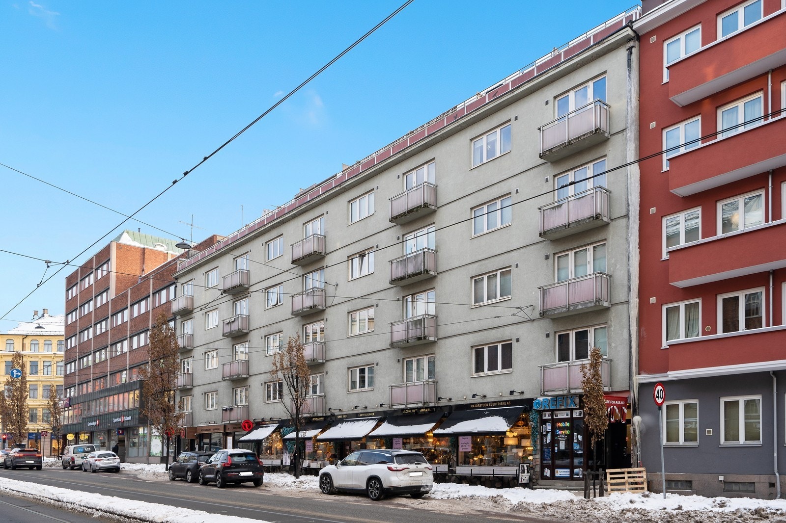 Leiligheten har sentral beliggenhet på Majorstuen, med nærhet til alt. Galleribilde
