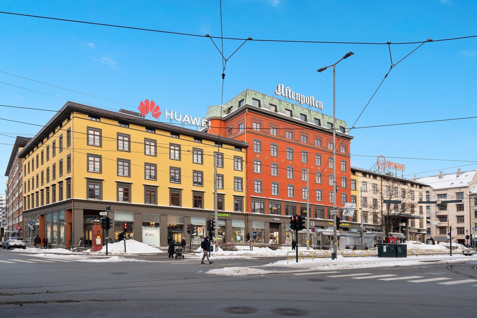 Umiddelbar nærhet til T-bane med alle linjer. Galleribilde
