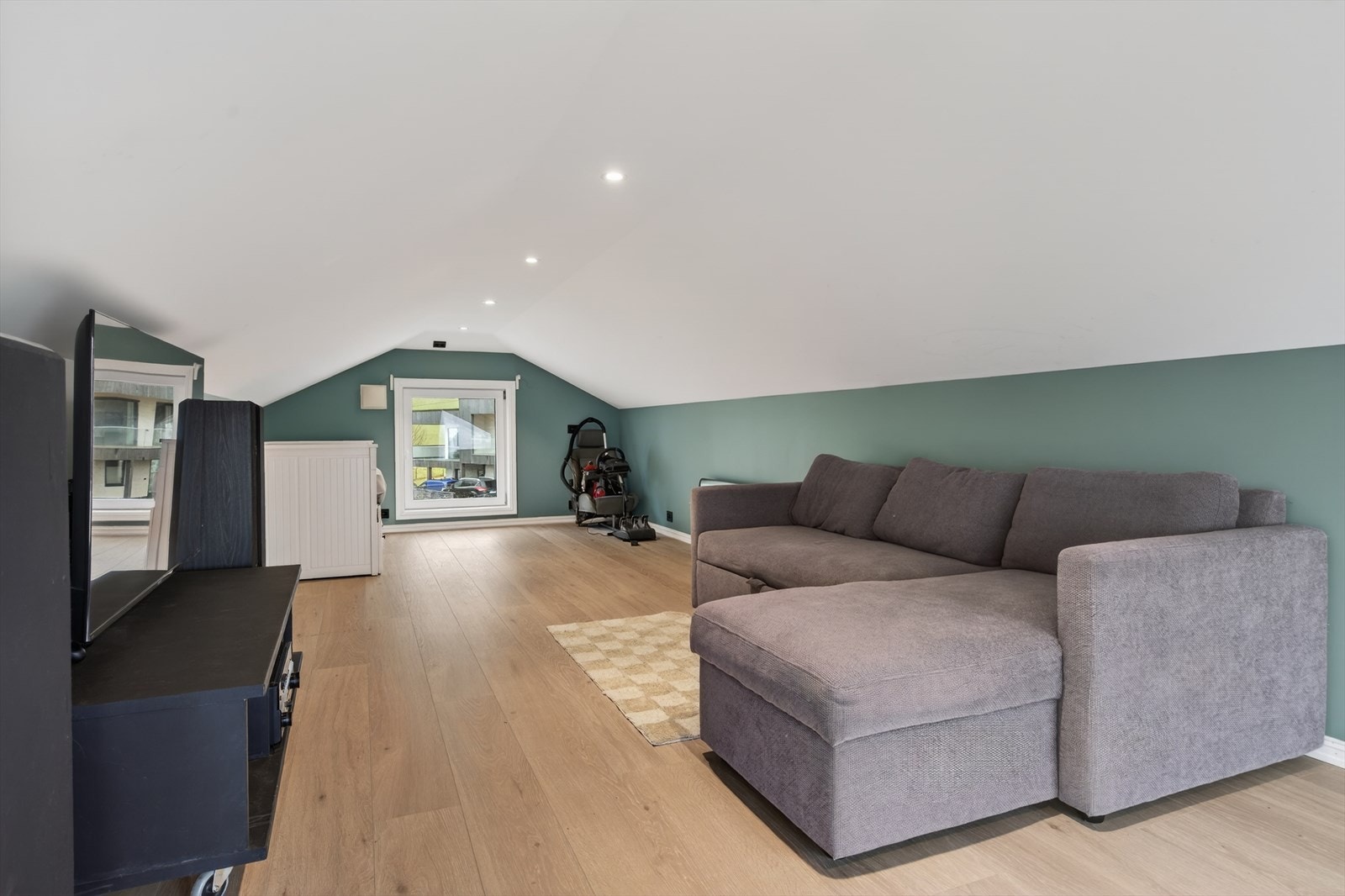 Loft på garasje Galleribilde