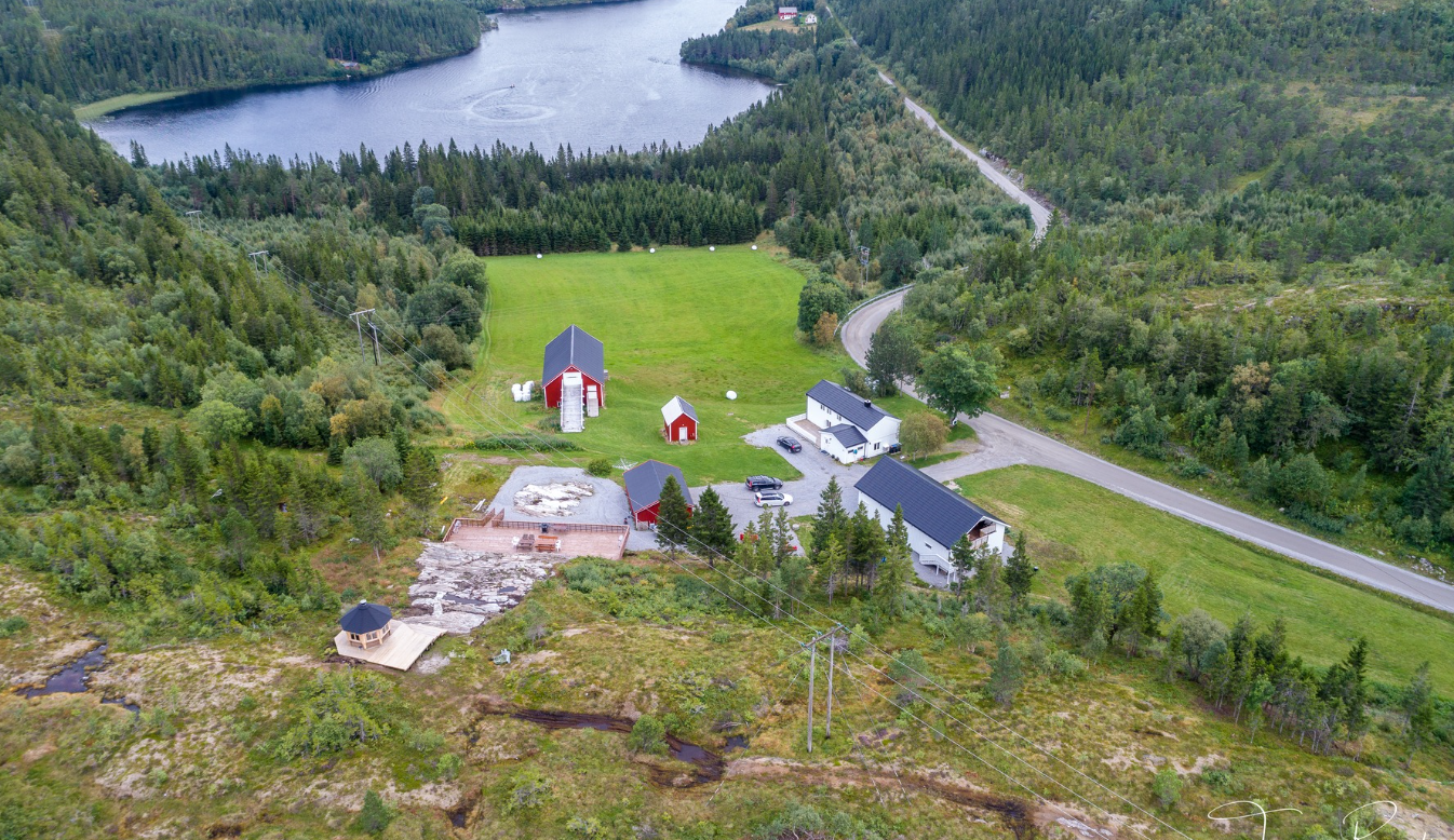 Aktiv eiendomsmegling ved Anniken E Waagø har gleden av å presentere eiendommen Vasslia, Tennfjordvågveien 159. Foto Jimmy Seo Galleribilde