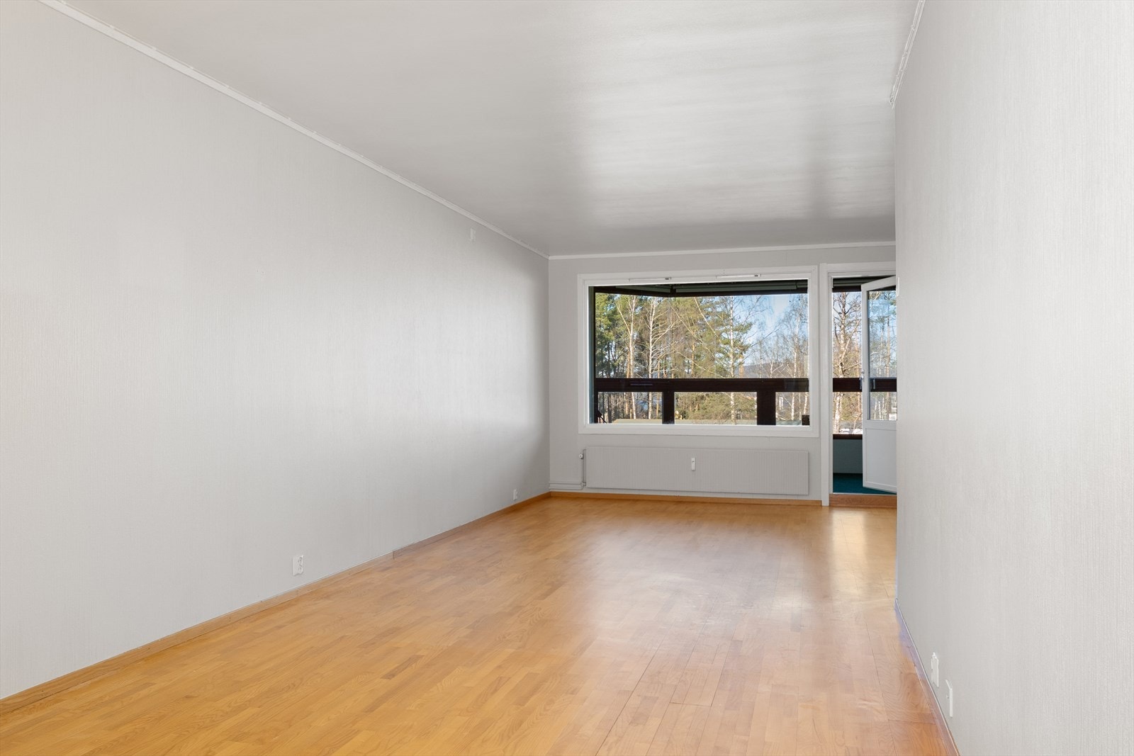 Leiligheten har et internt bruksareal på 76 kvm og ligger i byggets 3. etasje med heis-/ trappeadkomst. Galleribilde