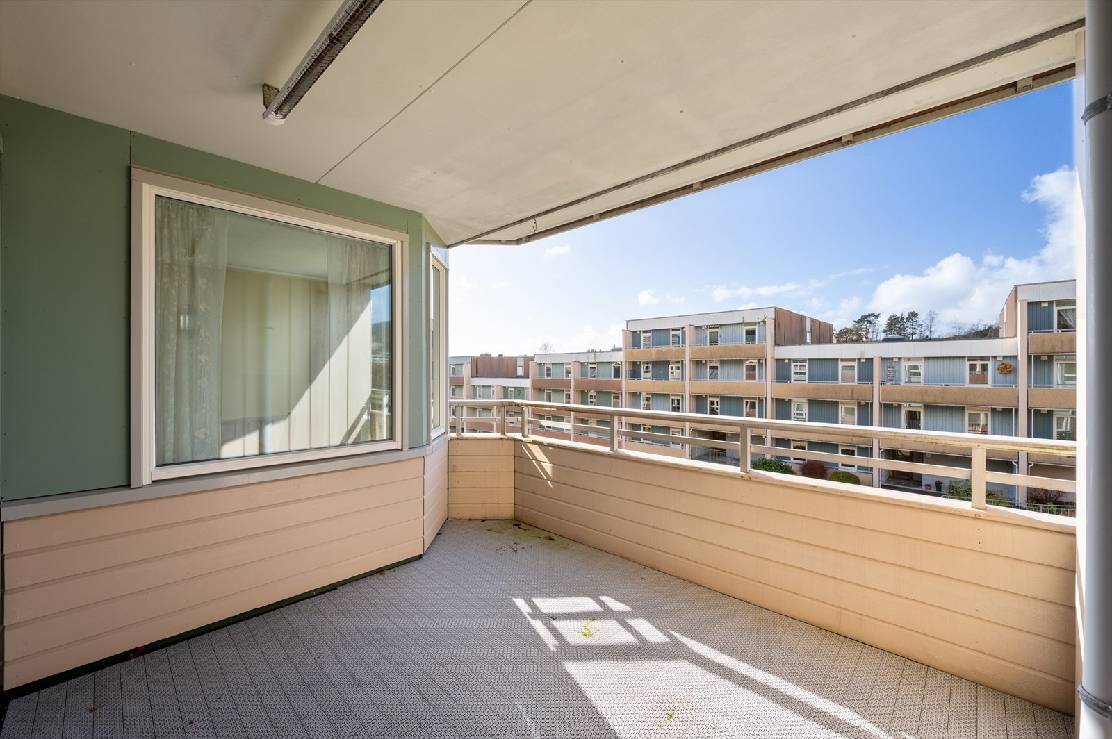 Eiendomsmegler Norge v/ Kaia-Emilie Dreyer Bagaas har gleden av å presentere Hjalmar Brantings vei 79! Galleribilde