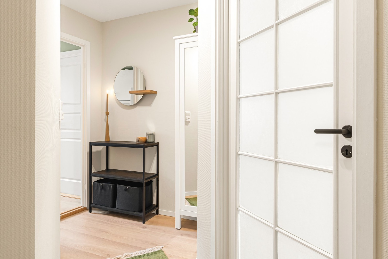 Innbydende entré på 4,3 kvm. Galleribilde