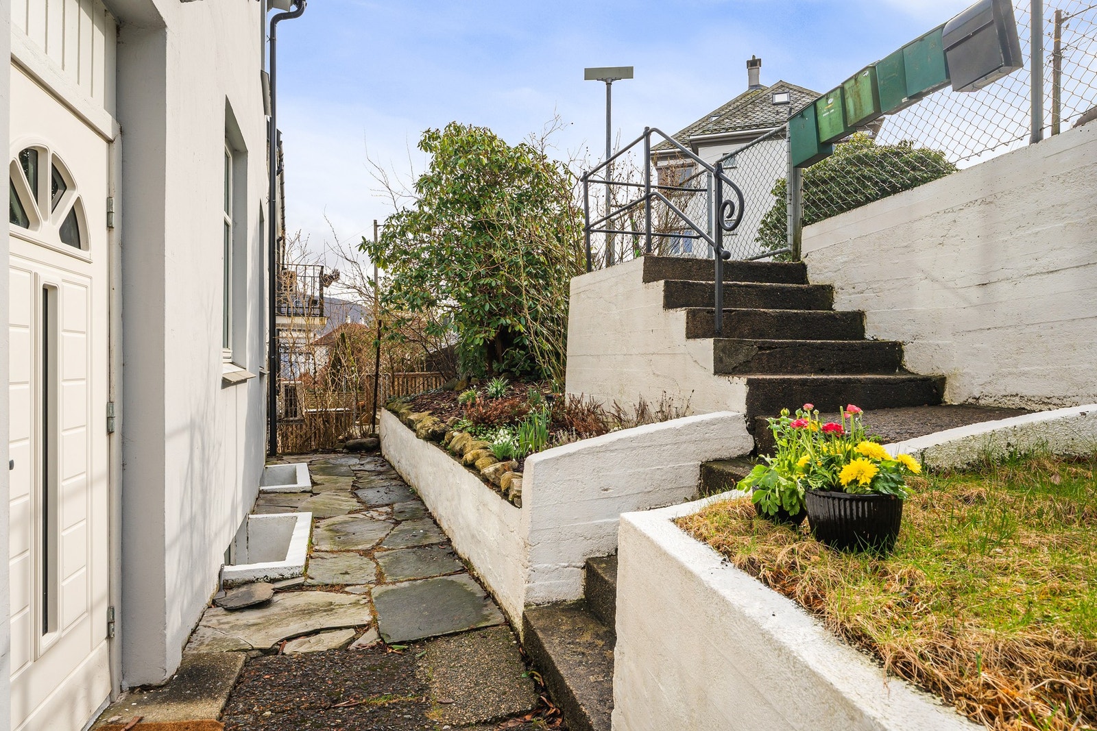 Leiligheten har en ekstern bod i underetasjen på 5,2 kvm, i tillegg til felles vaskerom. Galleribilde