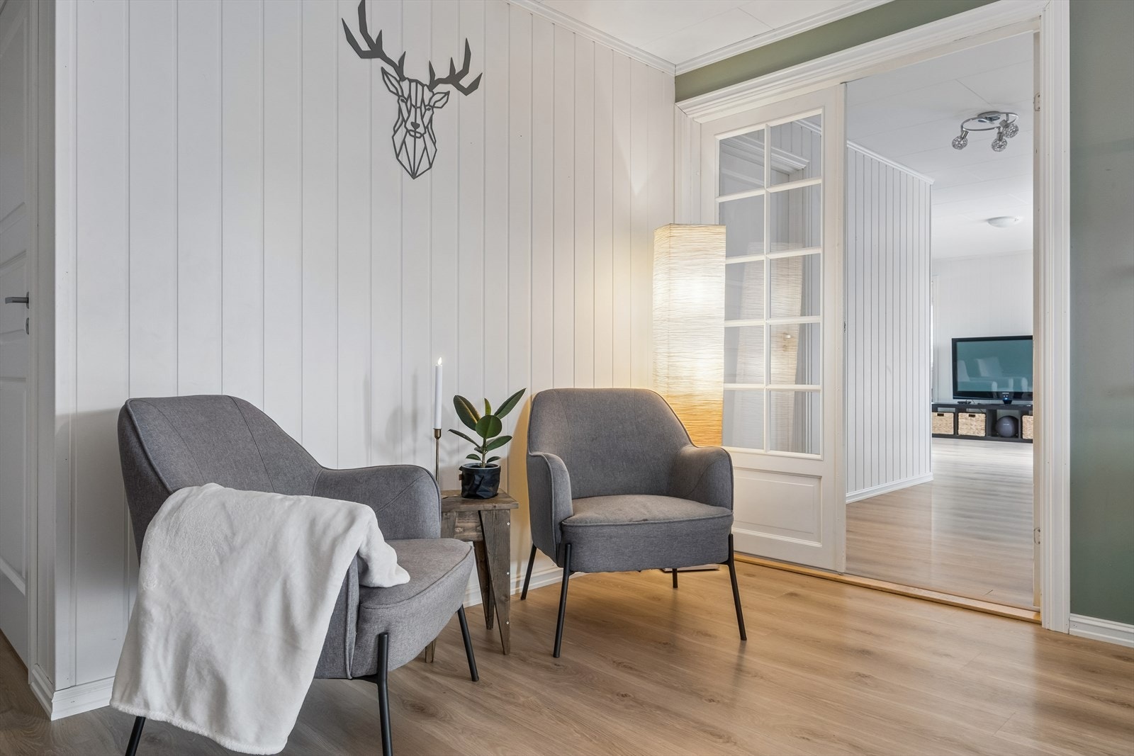 Gang med videre adkomst til den innerste stua. Galleribilde