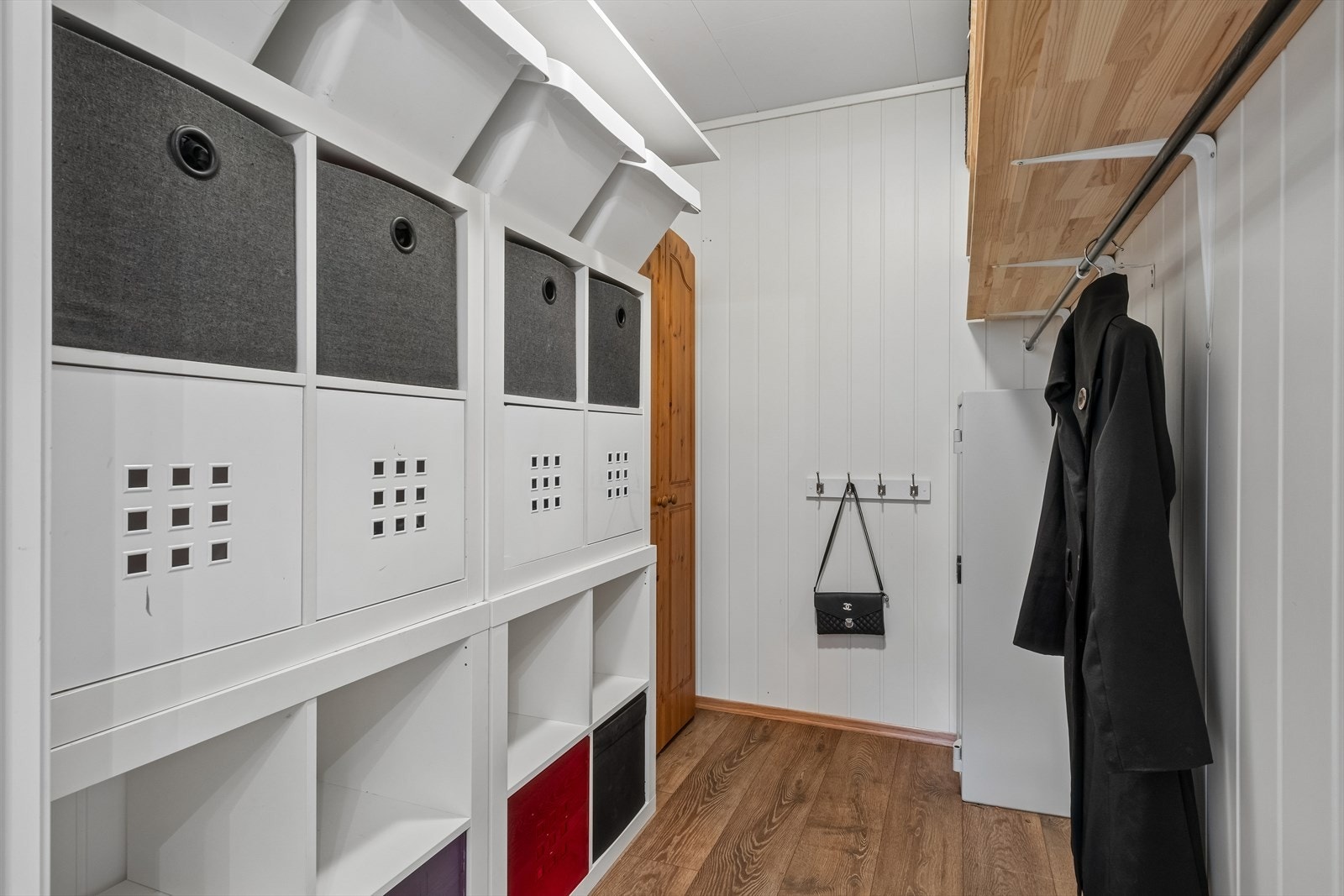 Garderobe Galleribilde