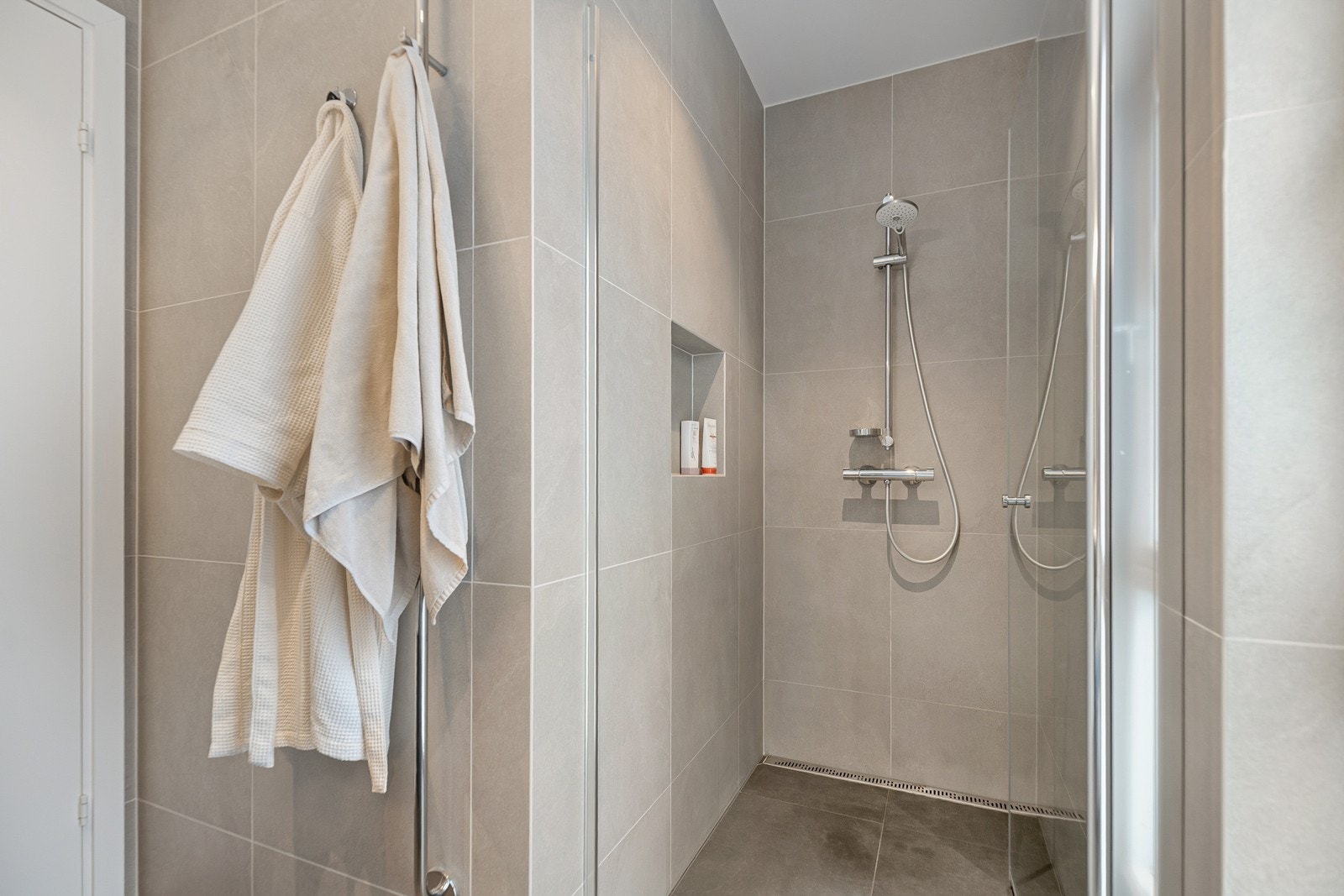 Dusjnisje Galleribilde