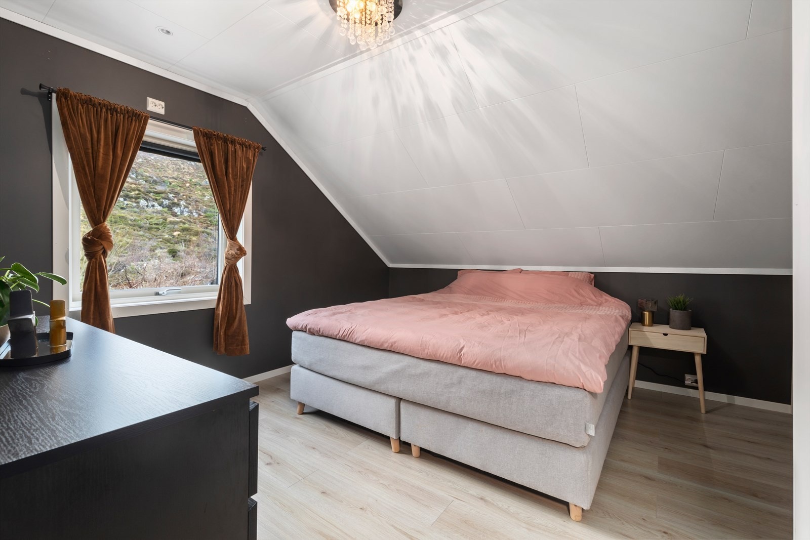 Hovedsoverom på loft Galleribilde
