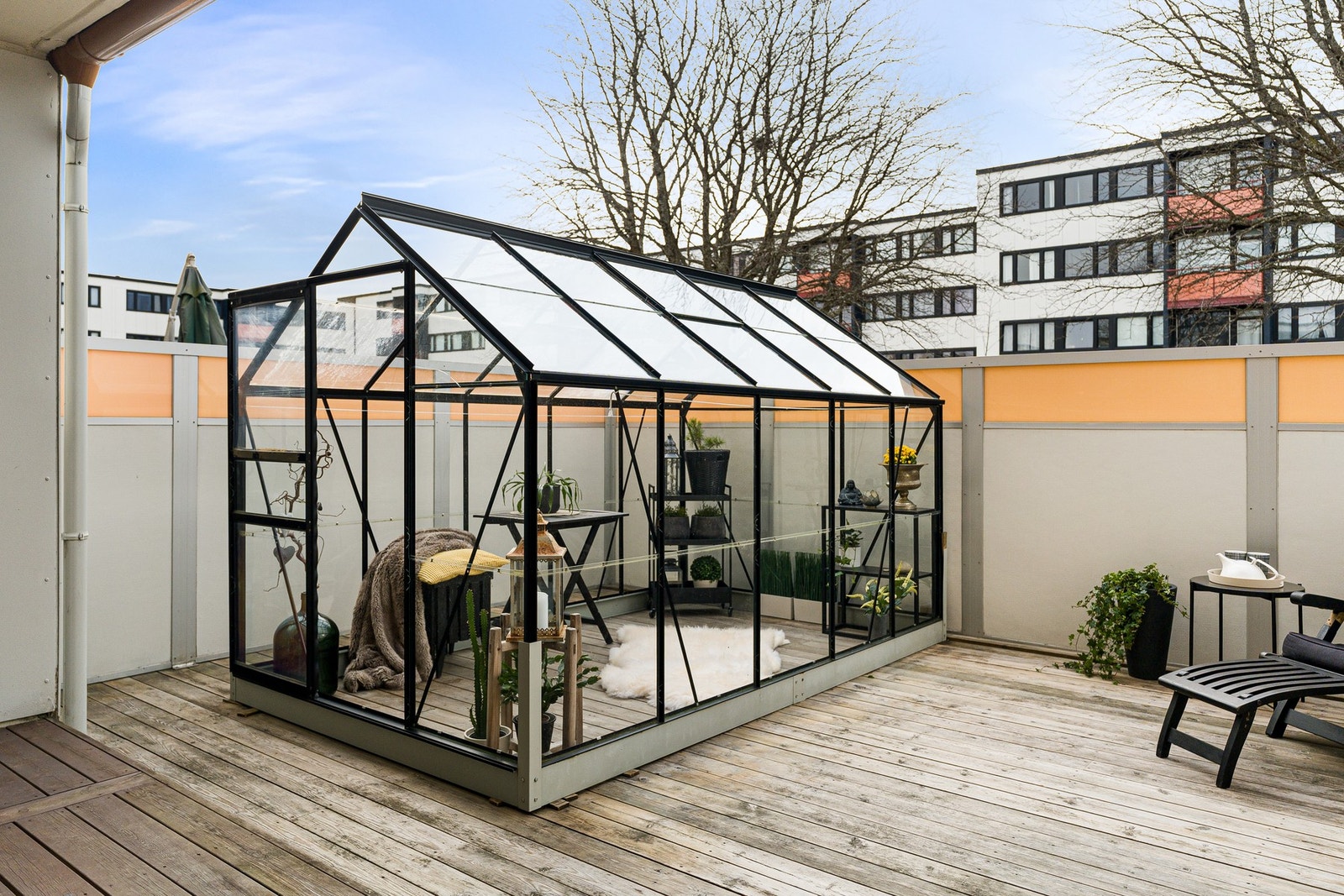 Rikelig med plass til ønsket utemøblement. Galleribilde