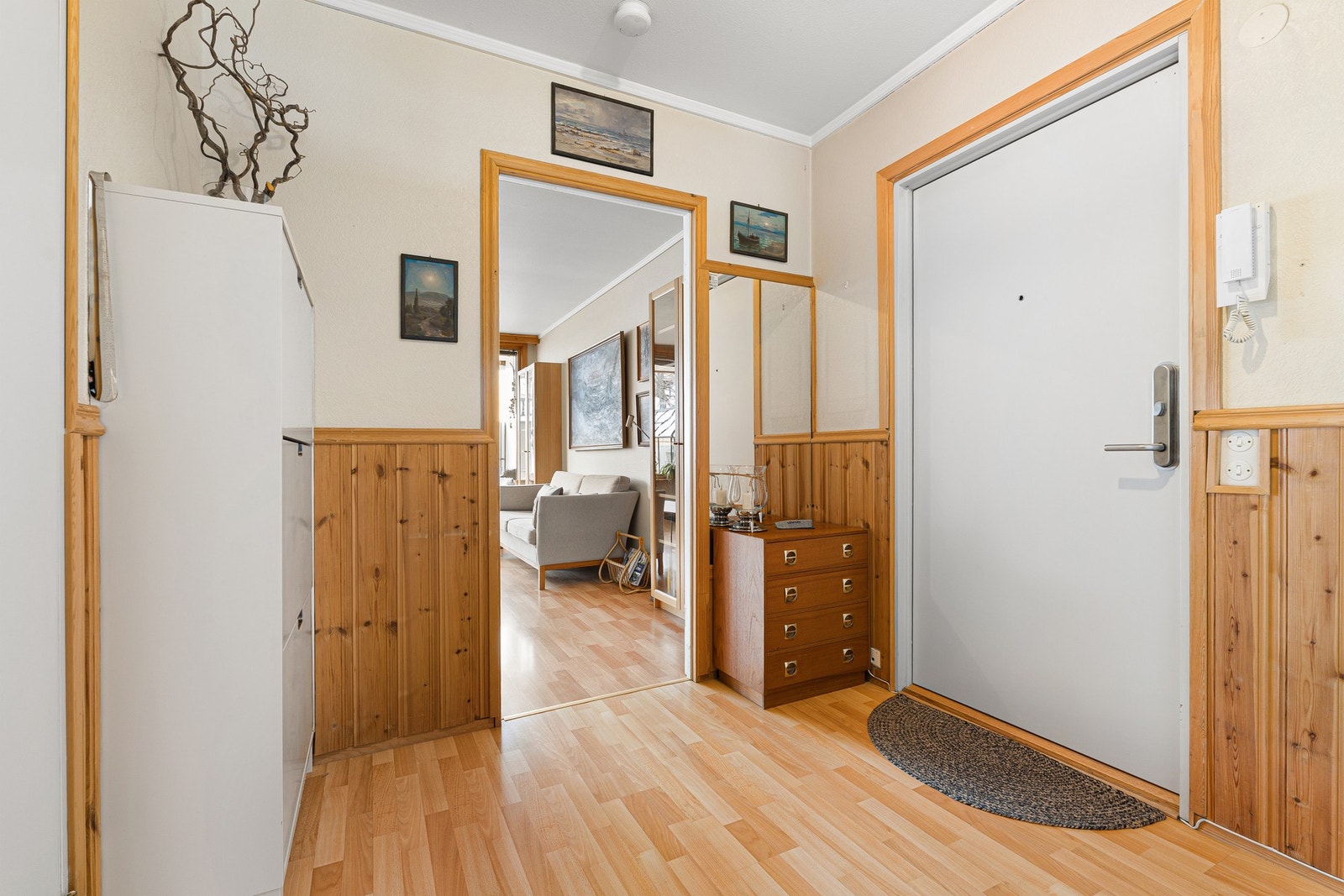 Innbydende entrè på 6 m². Galleribilde