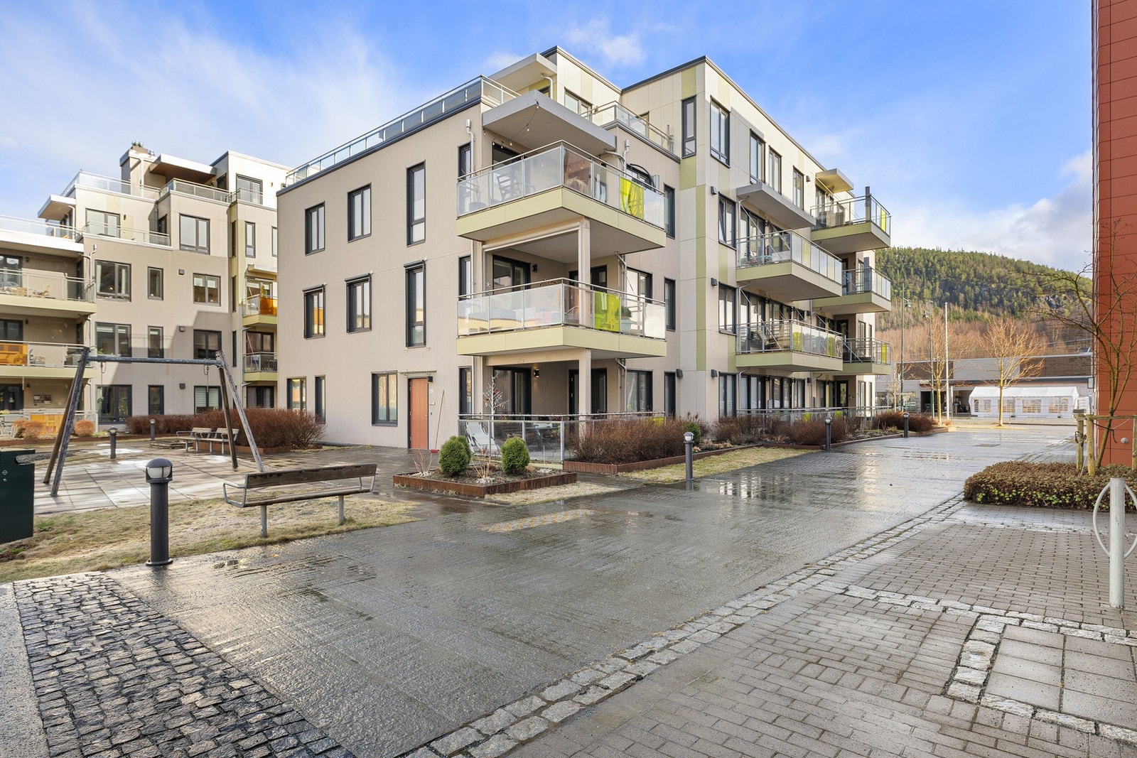 EiendomsMegler1 ved Morten Løvseth presenterer: Havnevegen 227. (FOTO: Julian Nonstad/Nonstad foto) Galleribilde