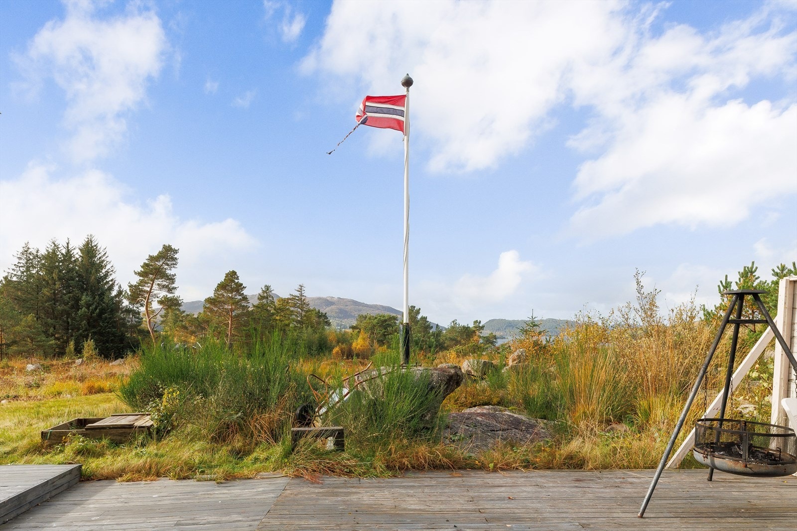 Stor tomt på ca. 3 mål Galleribilde