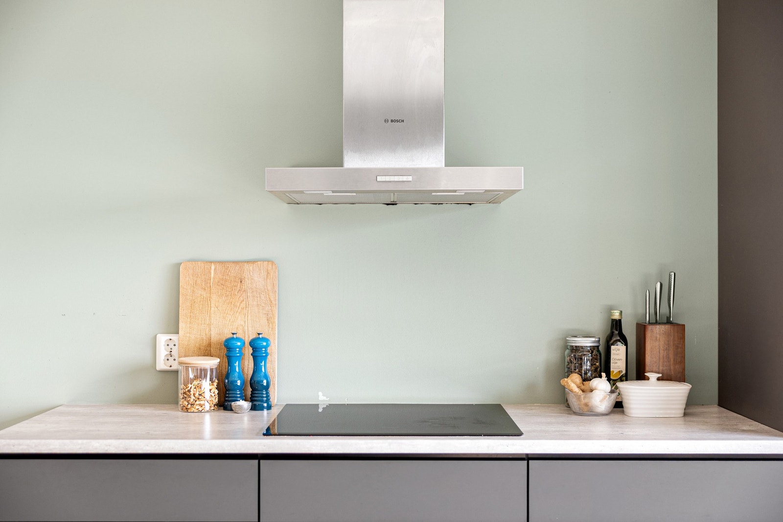 Overflater og innredningen på kjøkkenet har fått tilstandsgrad 1 av takstmann. Galleribilde