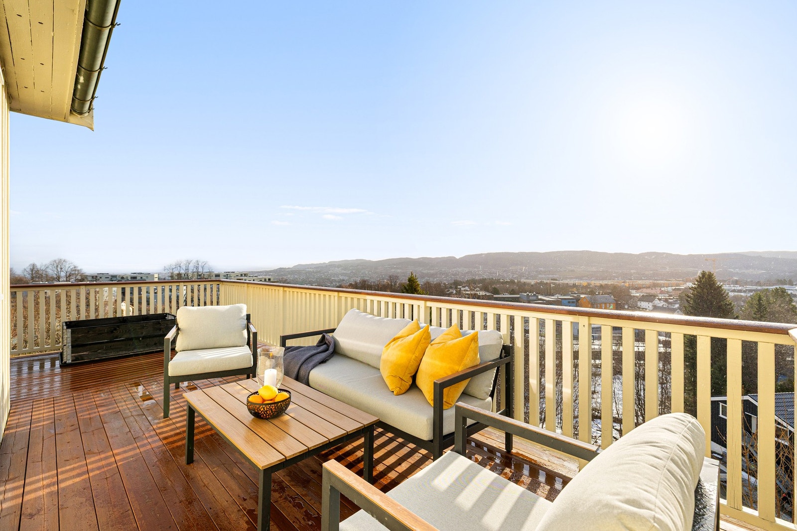 Solrik og stor balkong på 31 kvm. Galleribilde