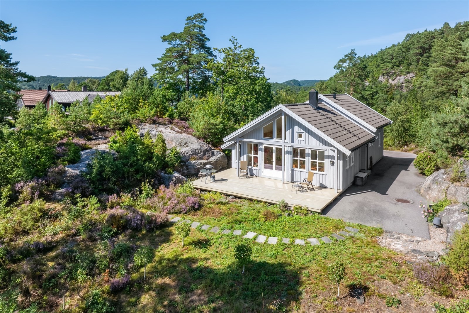 Velkommen til Kallåsen 63 presentert av Sørmegleren v/ Jon Andreas Røsstad Galleribilde