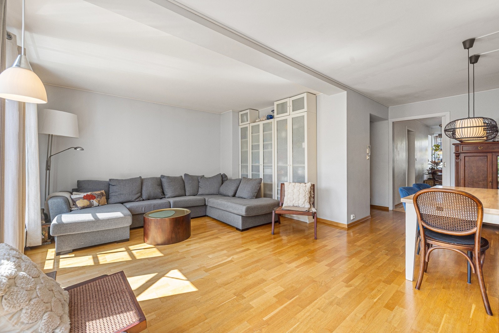 I stuen er det montert en praktisk varmepumpe Galleribilde