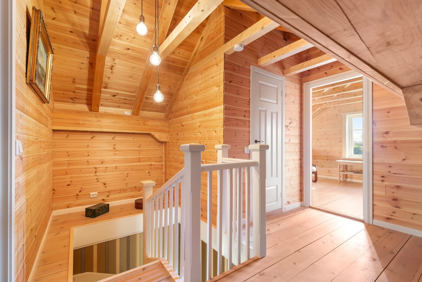 Gang og trapperom på loft Galleribilde