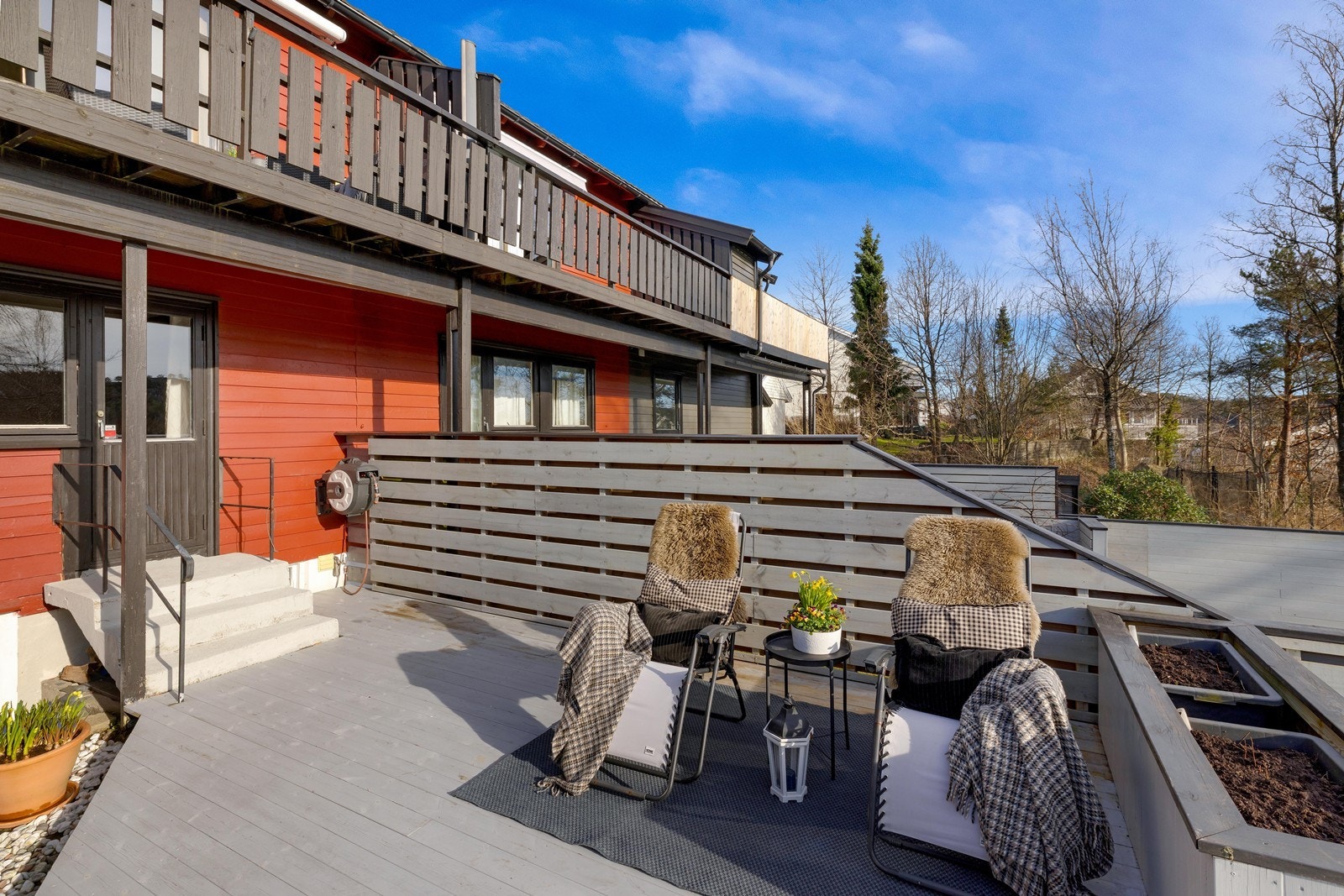 Utgang fra hovedsoverom til uteområdet. Galleribilde