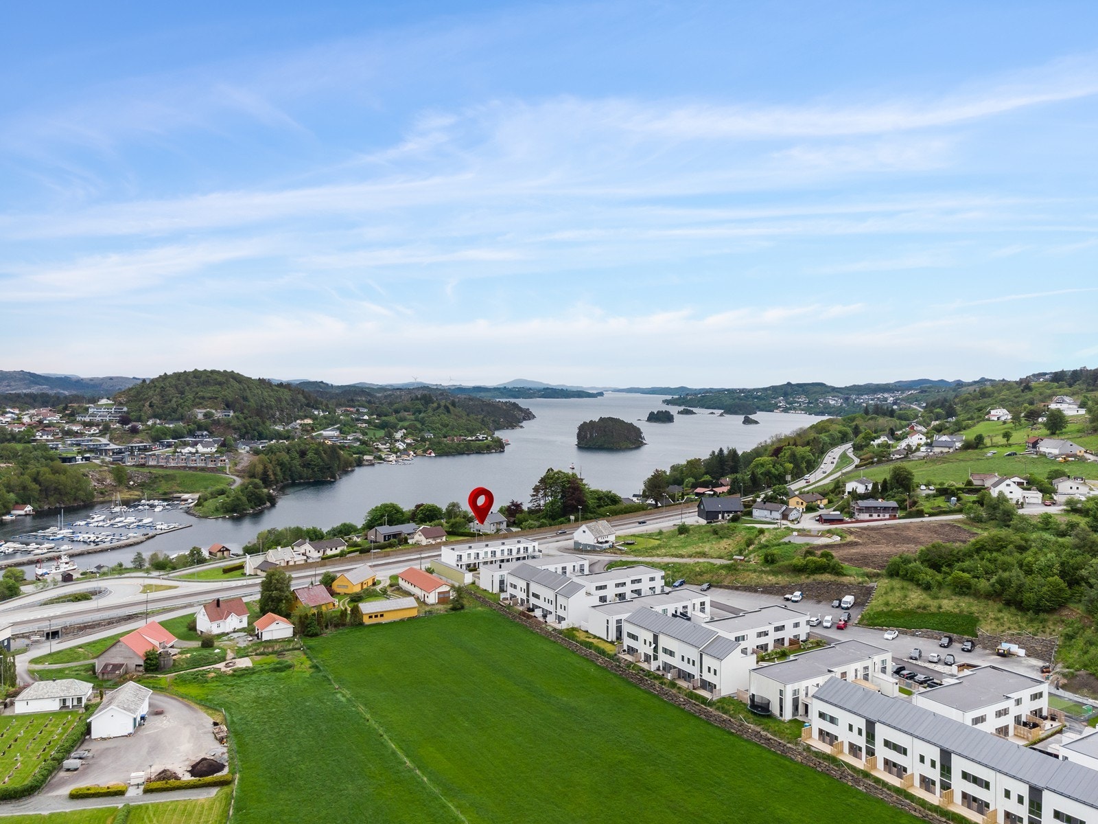 Beliggende i det nyere boligprosjektet Førreparken. Kort vei til alt man trenger i hverdagen! Galleribilde