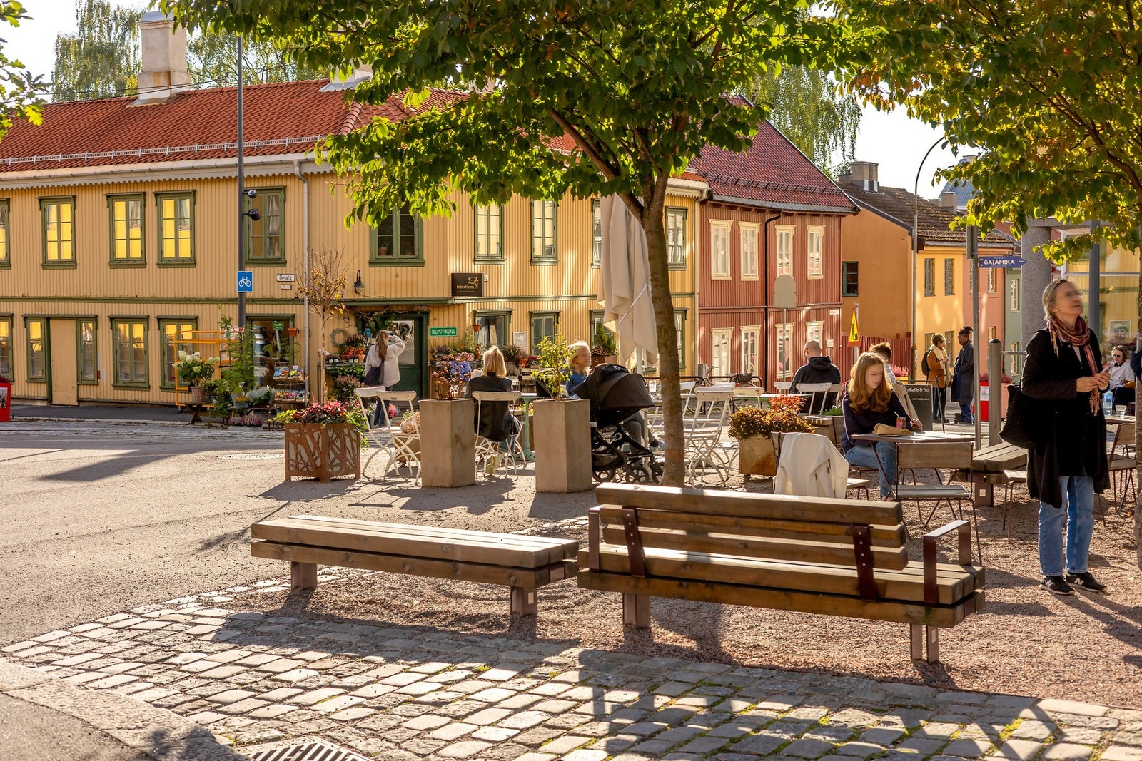 Her bor du sentralt med kort gangavstand til flere flotte grøntområder som Kampen park, Vålerenga, Klosterenga skulpturpark og Tøyenparken med nye Tøyenbadet Galleribilde