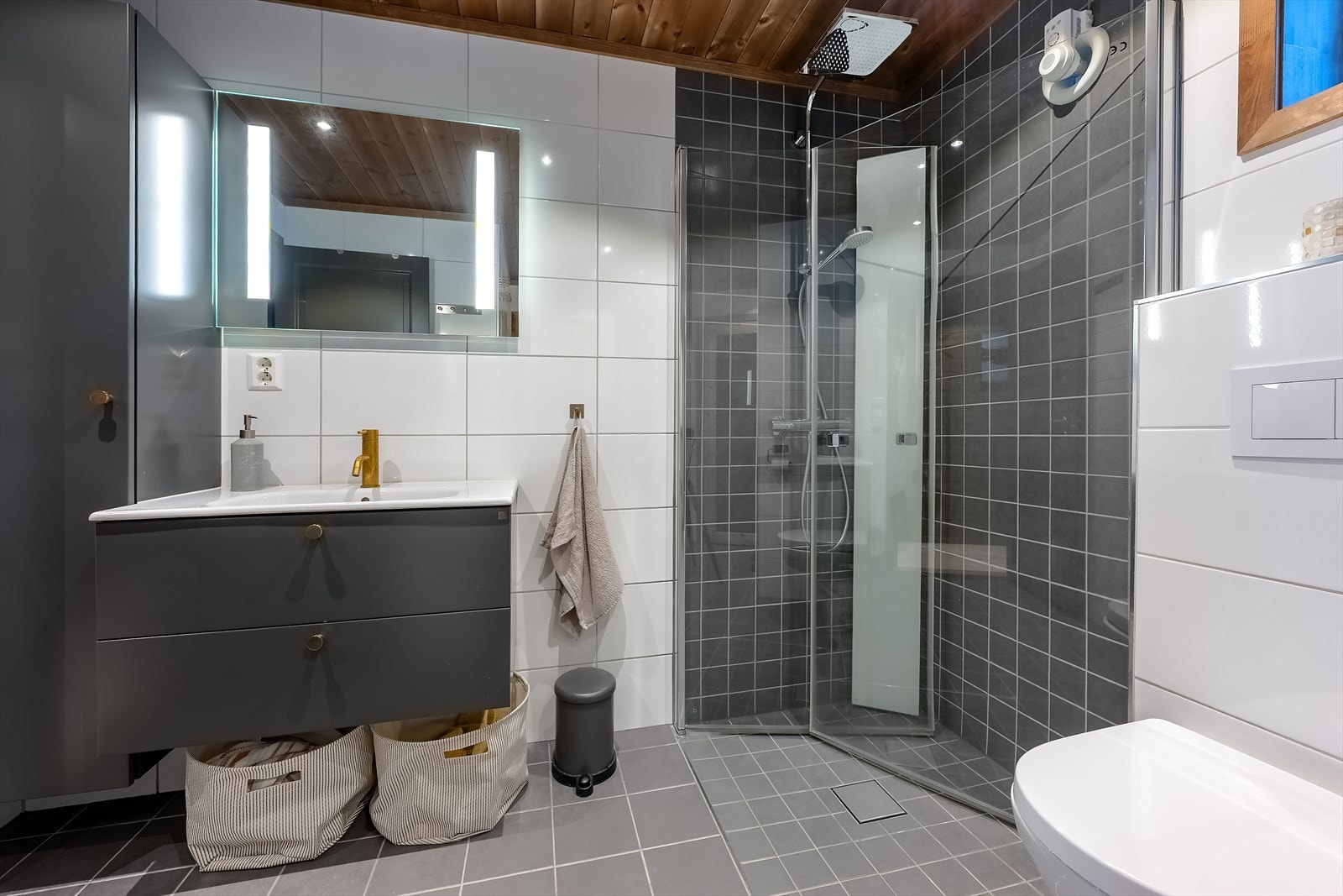 Bad (1. etasje) Galleribilde