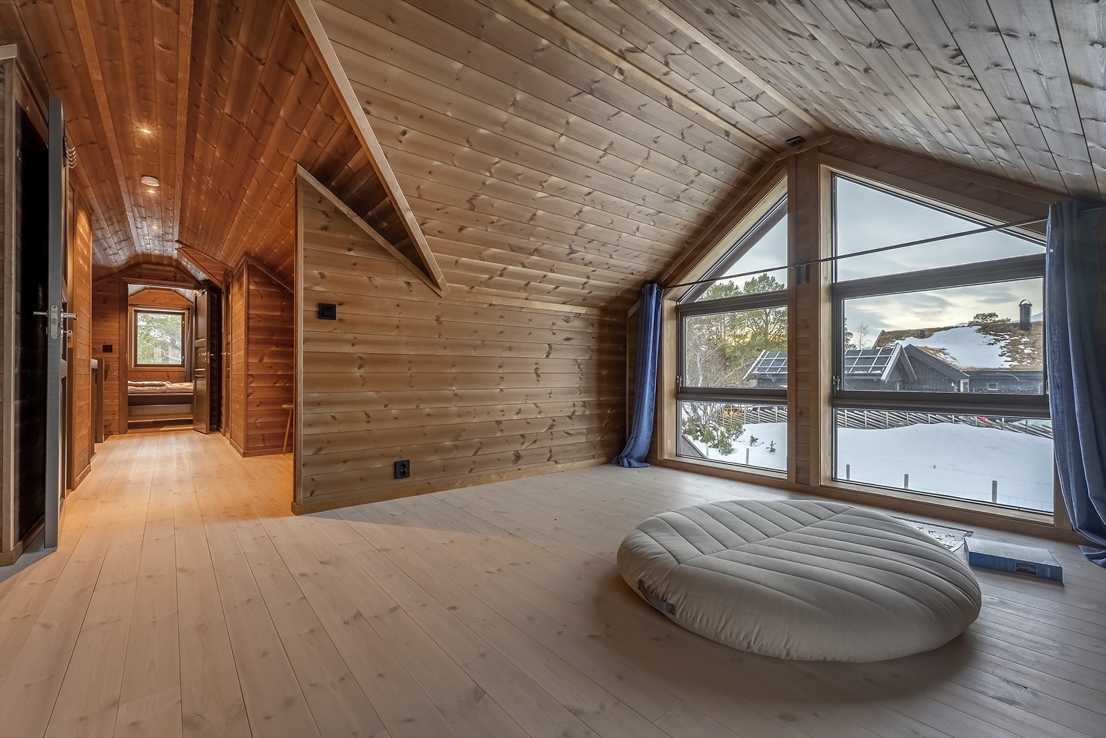 Stue (2. etasje) Galleribilde