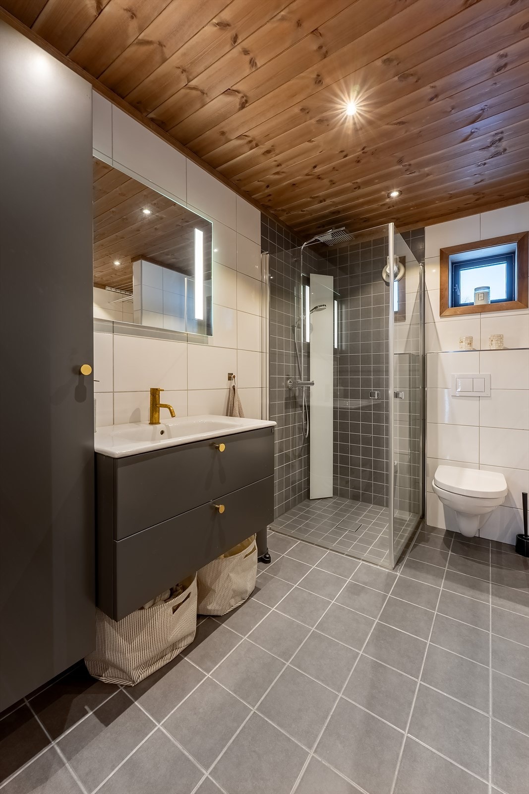 Bad (1. etasje) Galleribilde