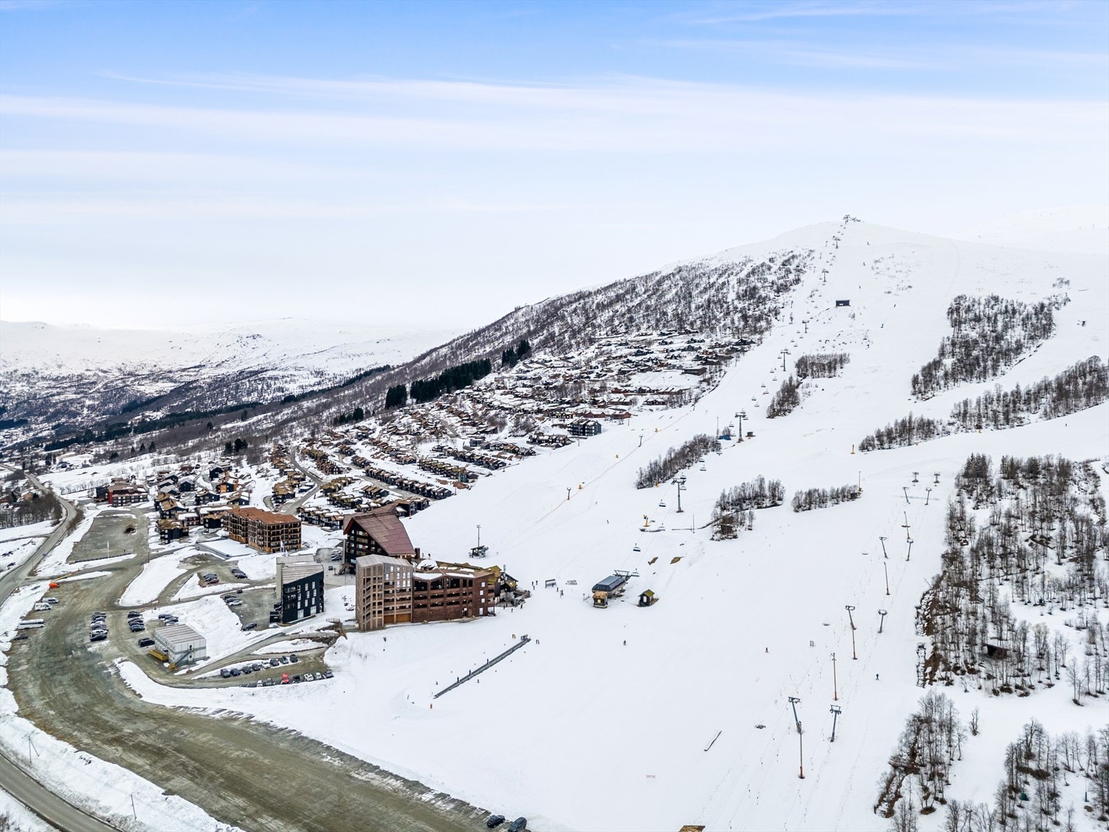 Myrkdalen fjellandsby er kjent for å være en av de mest snørike stedene i landet. Galleribilde