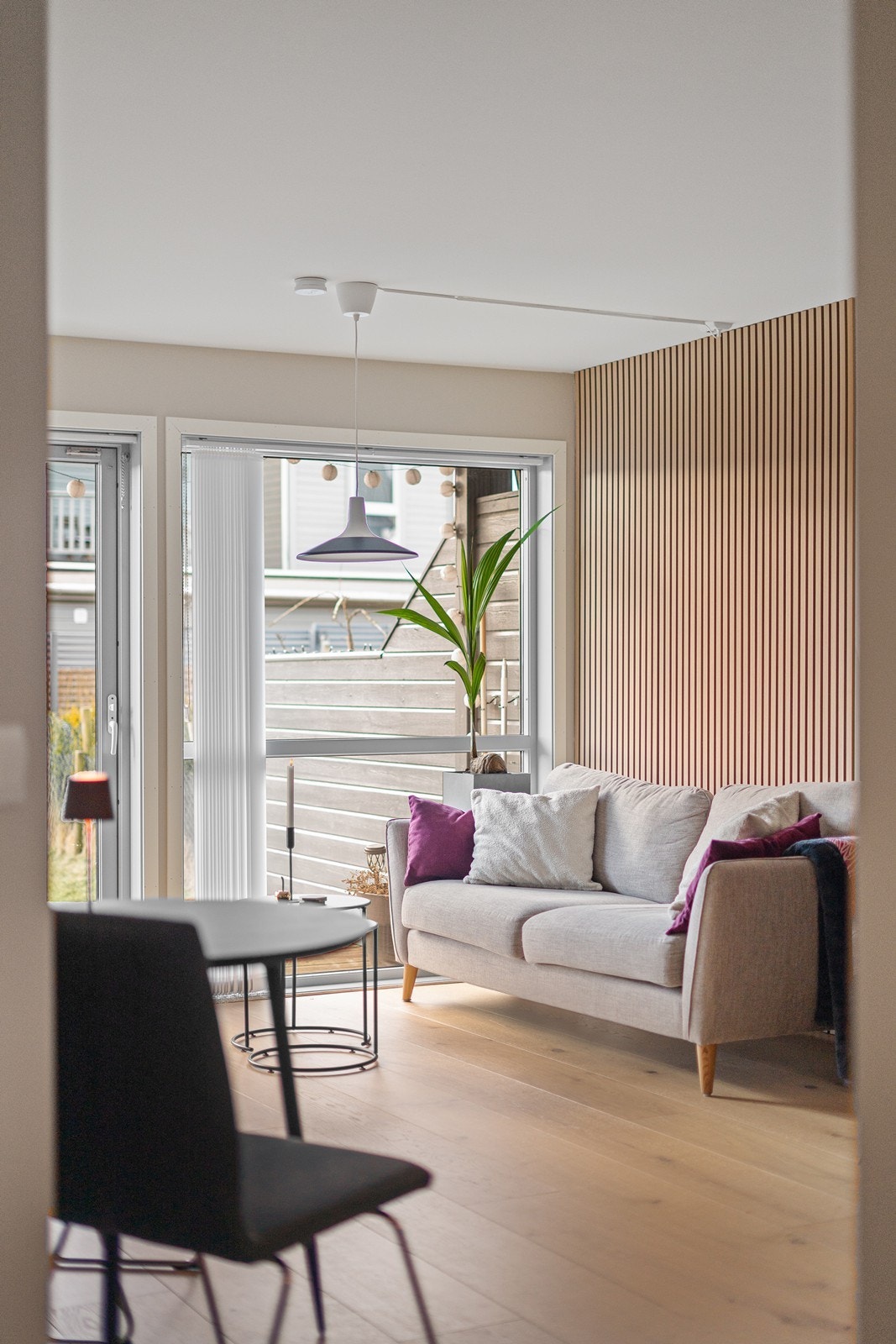 Det avstemte fargevalget er rolig og avslappende, samtidig som det står til det meste av interiør. Galleribilde