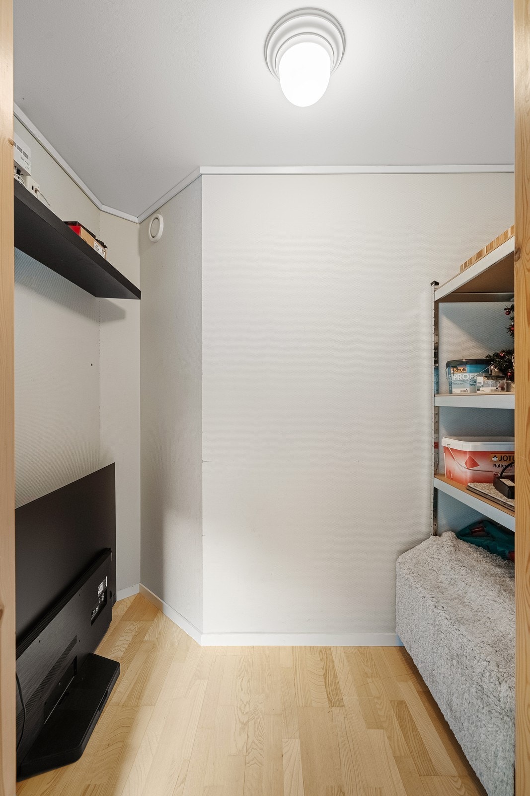 Det ene soverommet har en romslig bod i bakkant som kan innredes som et walk-in closet. Galleribilde