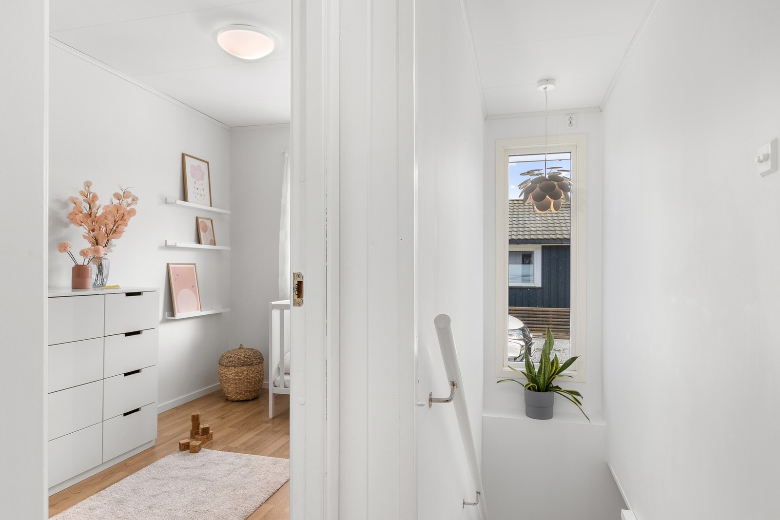 Nedgang til kjeller. Galleribilde