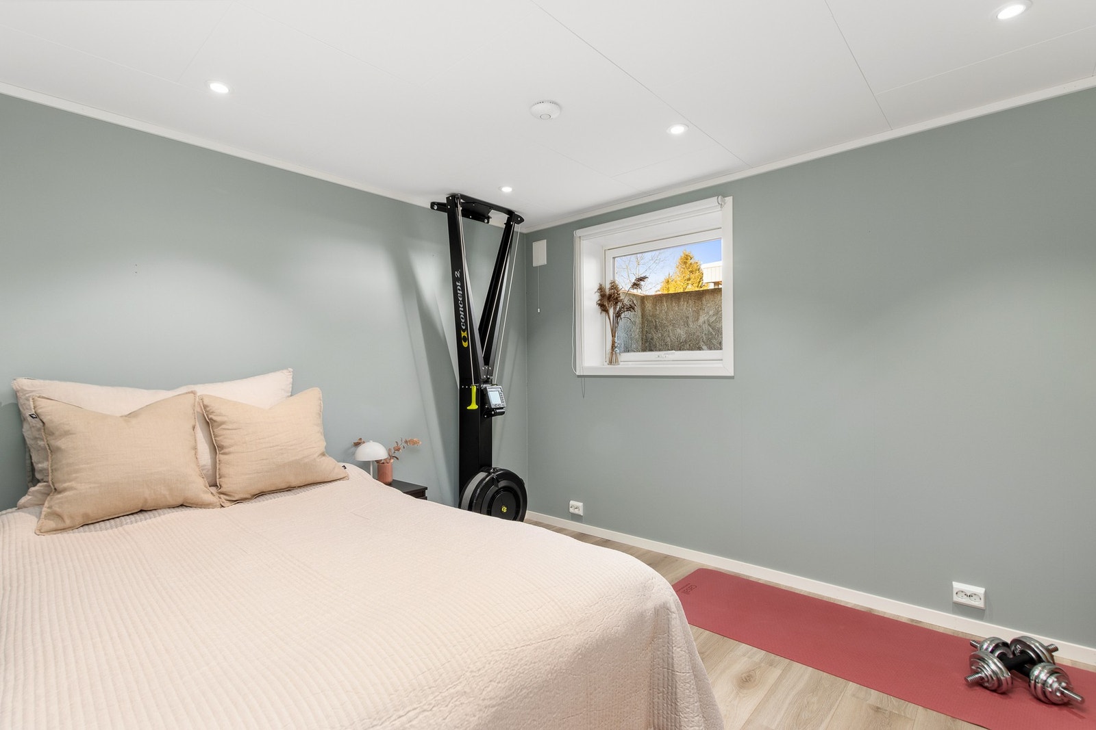 Soverom nummer to i kjeller. Galleribilde