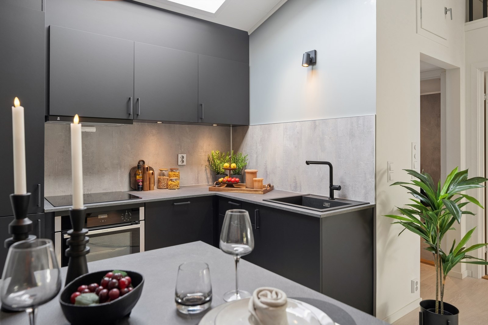 For økt sikkerhet er kjøkkenet utstyrt med både komfyrvakt og Waterguard. Galleribilde