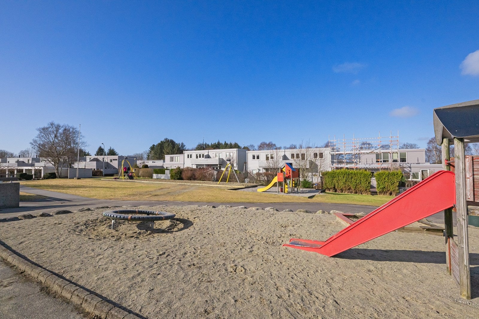 Området er svært barnevennlig med flere lekeplasser like ved Galleribilde