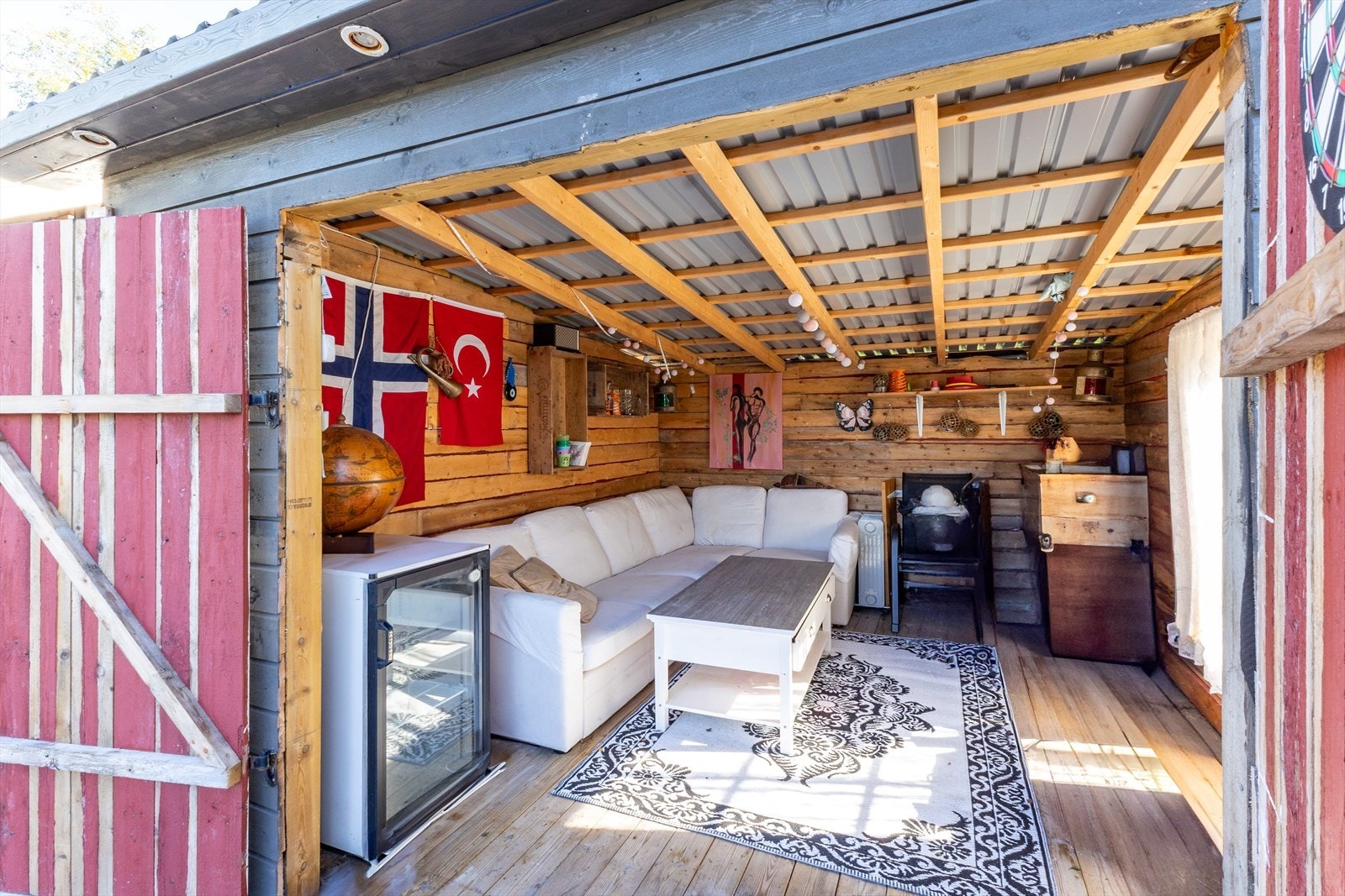 Uthus/bod. Galleribilde