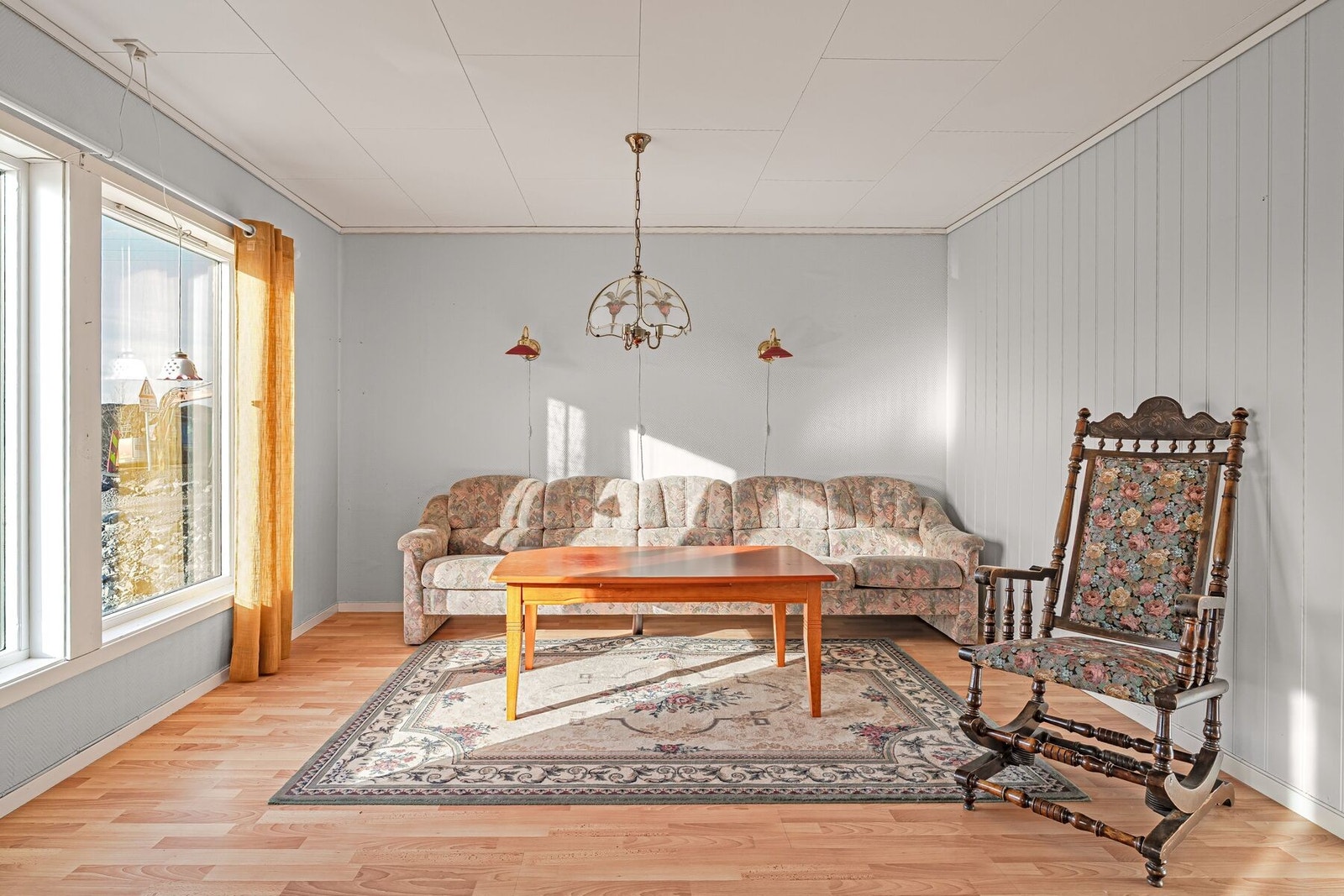 Lys og luftig stue på ca. 30 kvm. Galleribilde