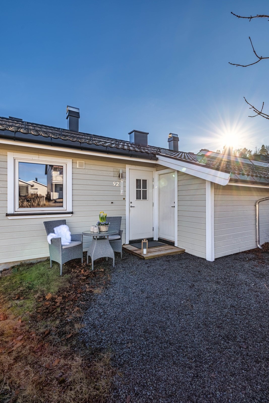 Like på utsiden, ved inngangspartiet, har du tilgang på en egen romslig sportsbod med plass til både sykkel og annet hobbyutstyr. Galleribilde