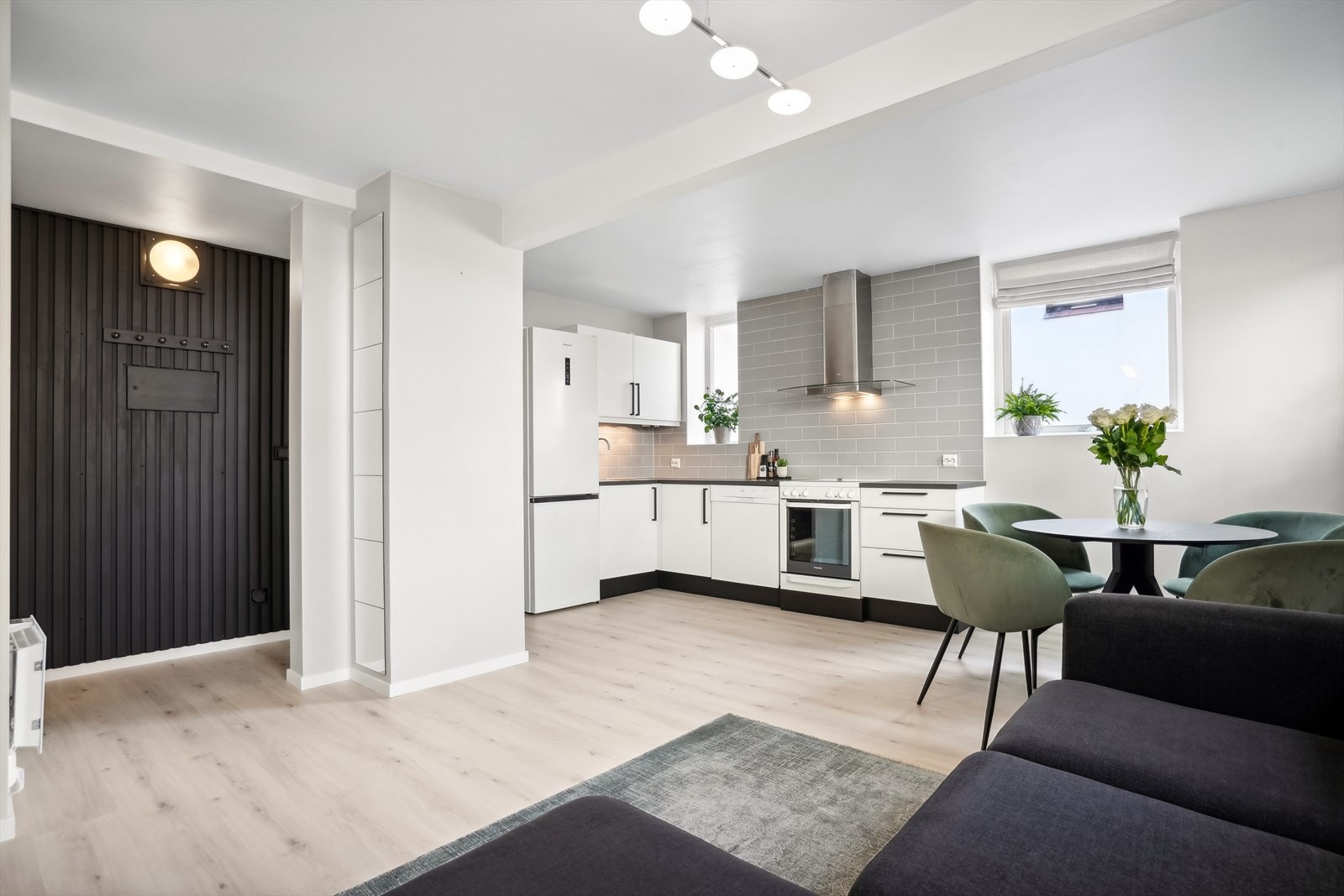 Leiligheten fremstår med en moderne og tidløs standard. Galleribilde