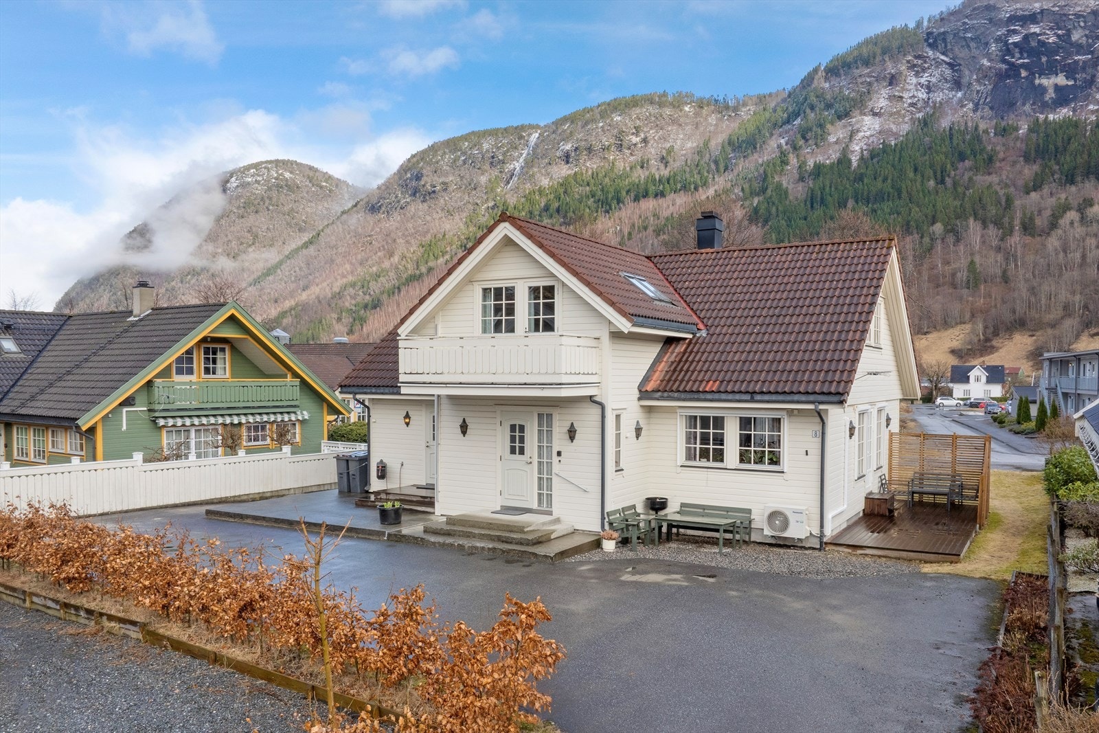 Velkommen til Sæbøhagen 8! Presentert av Hedda Njøs v/Eiendomsmegler Norge. Galleribilde