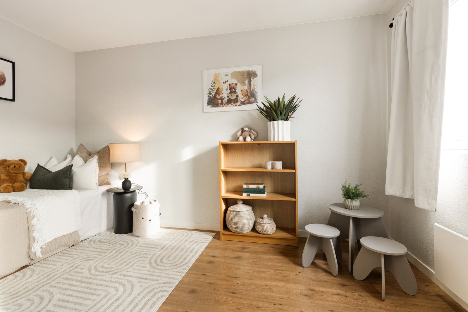 Rommet fungerer utmerket som barnerom, gjesterom eller kontor, alt etter behov. Galleribilde