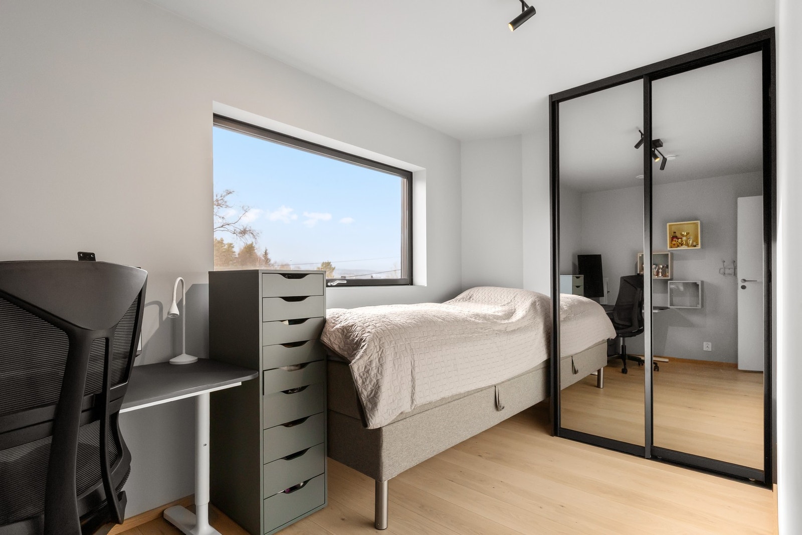 Alle rommene har garderobeløsninger. Galleribilde