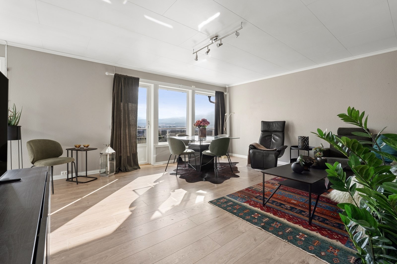 DNB Eiendom v/ Sander Hovde har gleden av å presentere Fiolveien 18! Galleribilde