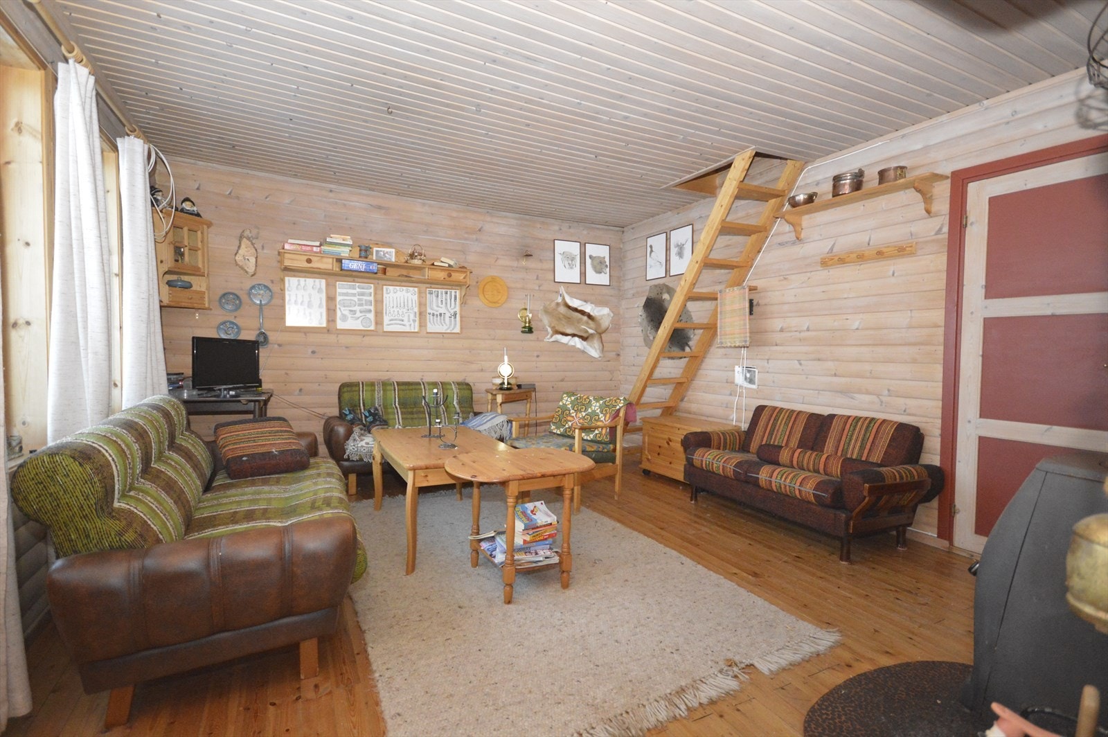 Trapp opp til hems fra stuen Galleribilde