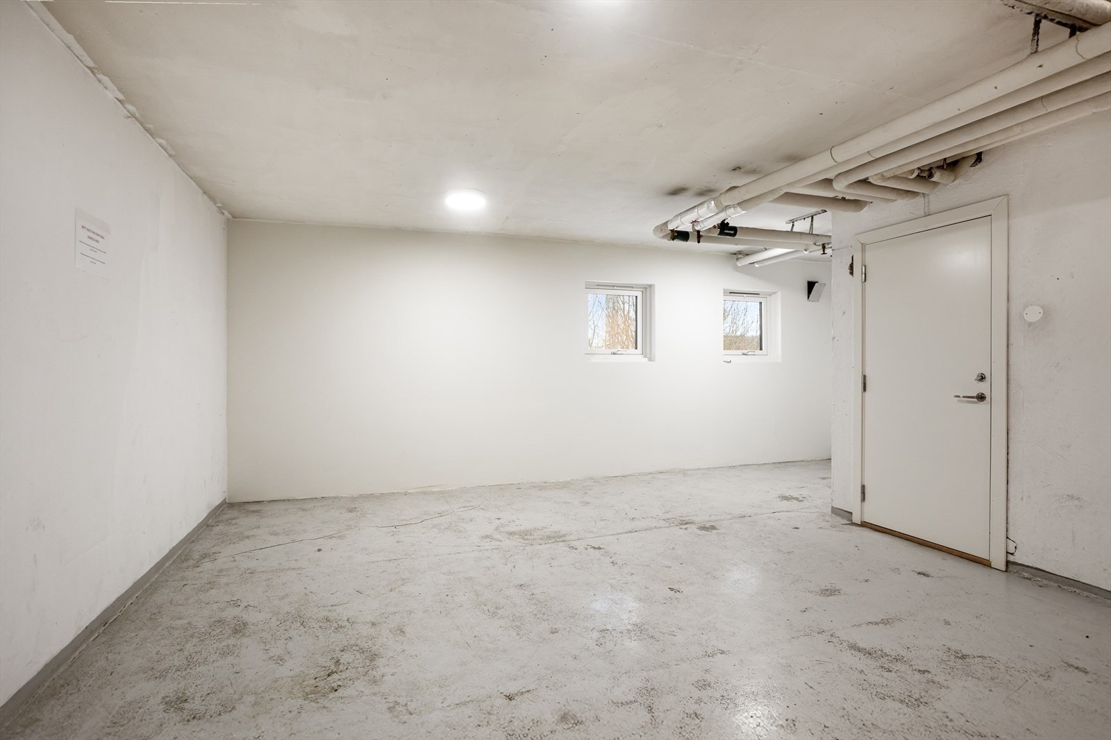 Felles bod i kjeller Galleribilde